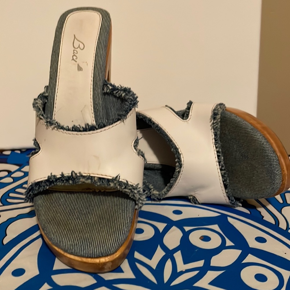 Wooden soul whit and denim heels size 8
